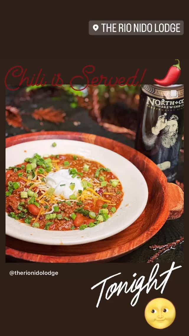 Perfect night for Mike’s Homemade #Chili 🌶️ 
Stop into The Lodge now until 10pm!
Also enjoy, Meatloaf or Surf & Turf! 🥩 🦐 
Come get warm by the fireplace with us 🔥