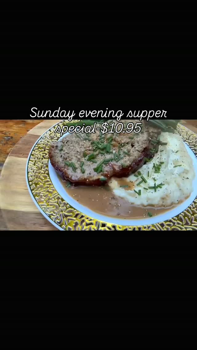 Sunday supper @therionidolodge just $10.95 on Sundays