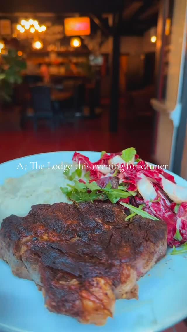 Juicy ribeye with whipped herbed mashed potatoes & a fabulous salad with wild arugula, chicory , blue cheese, candied walnuts & apple cider vinaigrette.
#lifeisgood #tuesdaynights #lodgelife #innkerperlife #guerneville